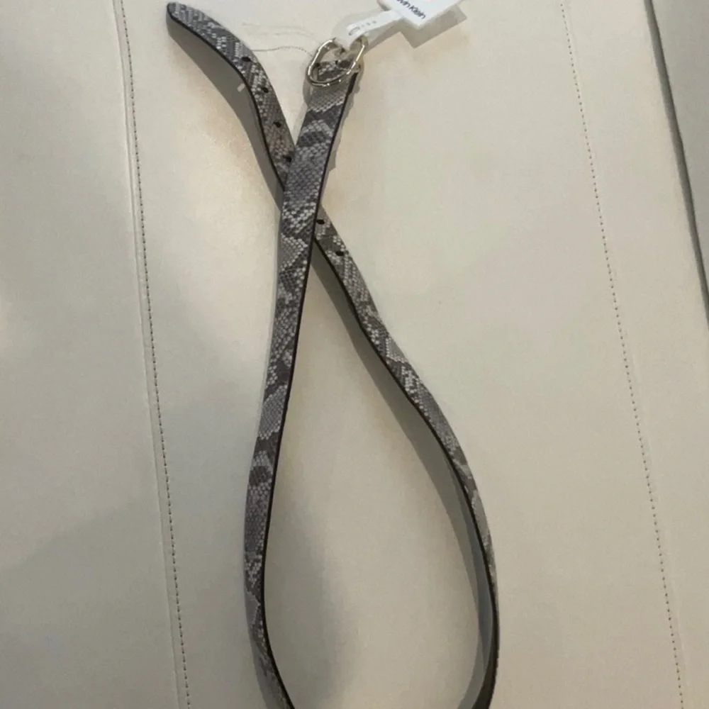 NWT 🎉HOST PICK🎉 Calvin Klein Snake Print Belt - Size XL - Picture 5 of 16